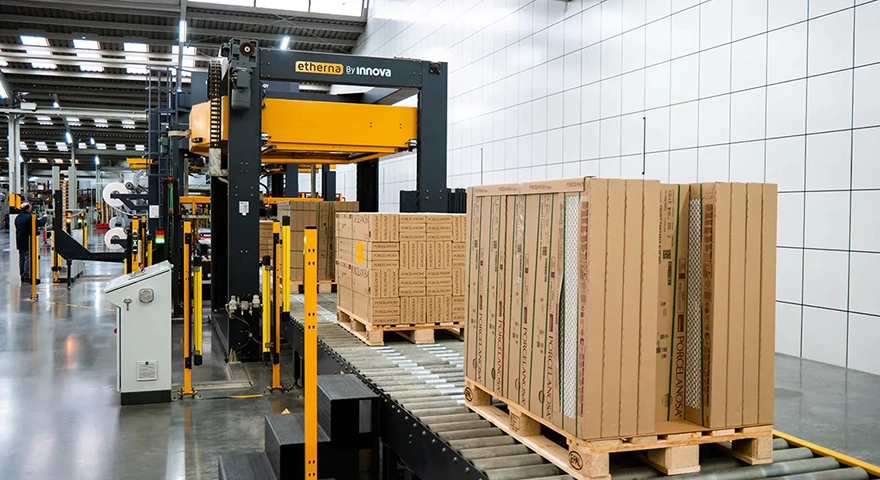 https://ar.fushanpaper.com/wp-content/uploads/2025/09/img_services_01_packaging-1.webp